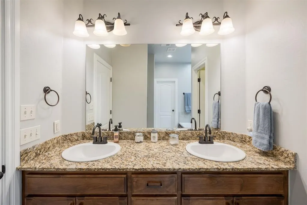 Photo 10 — 5609 NW 130th Street, Oklahoma City, OK 73142
