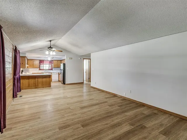 Photo 5 — 501 E Maple, Noble, OK 73068