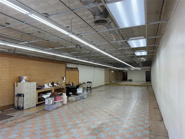 Photo 4 — 410 W Choctaw Avenue, Chickasha, OK 73018