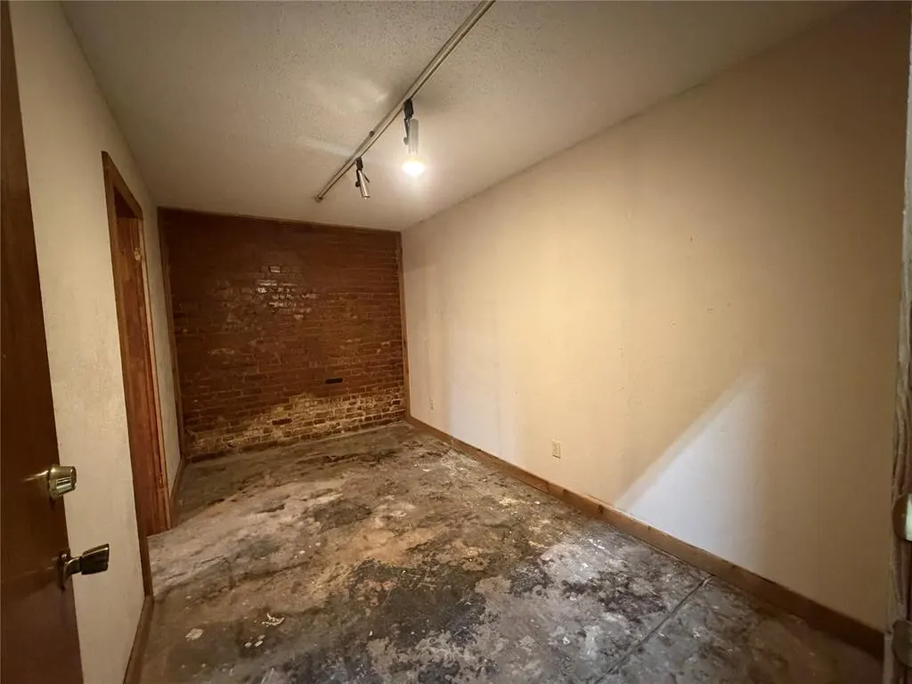 Photo 19 — 410 W Choctaw Avenue, Chickasha, OK 73018