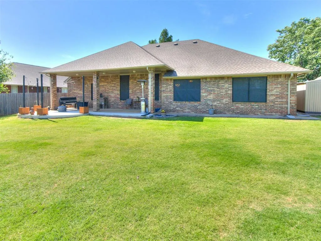 Photo 28 — 2421 SW 96th Street, Oklahoma City, OK 73159