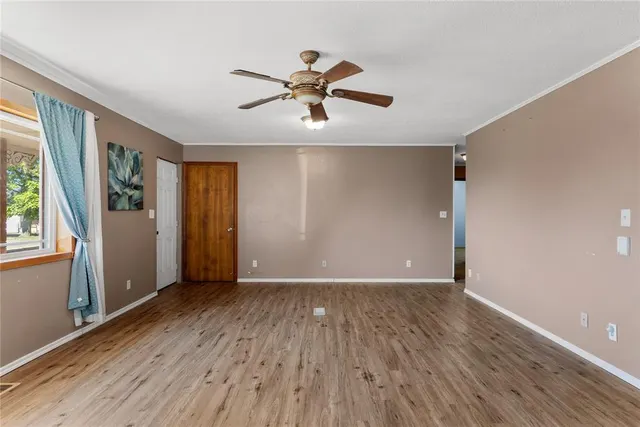 Photo 6 — 115 E 10th Street, Custer City, OK 73639