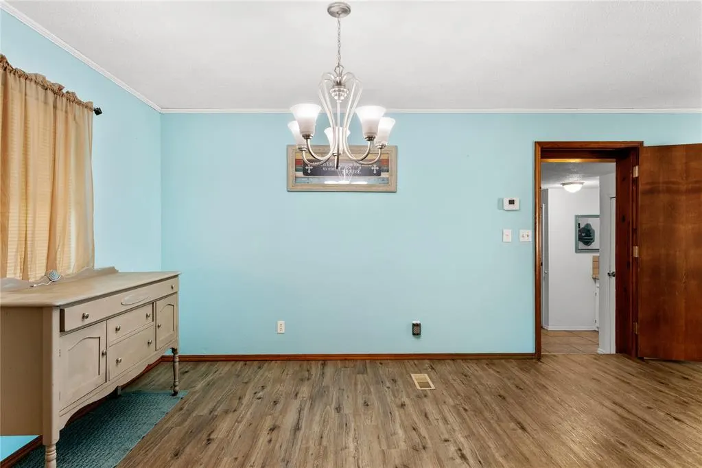 Photo 9 — 115 E 10th Street, Custer City, OK 73639