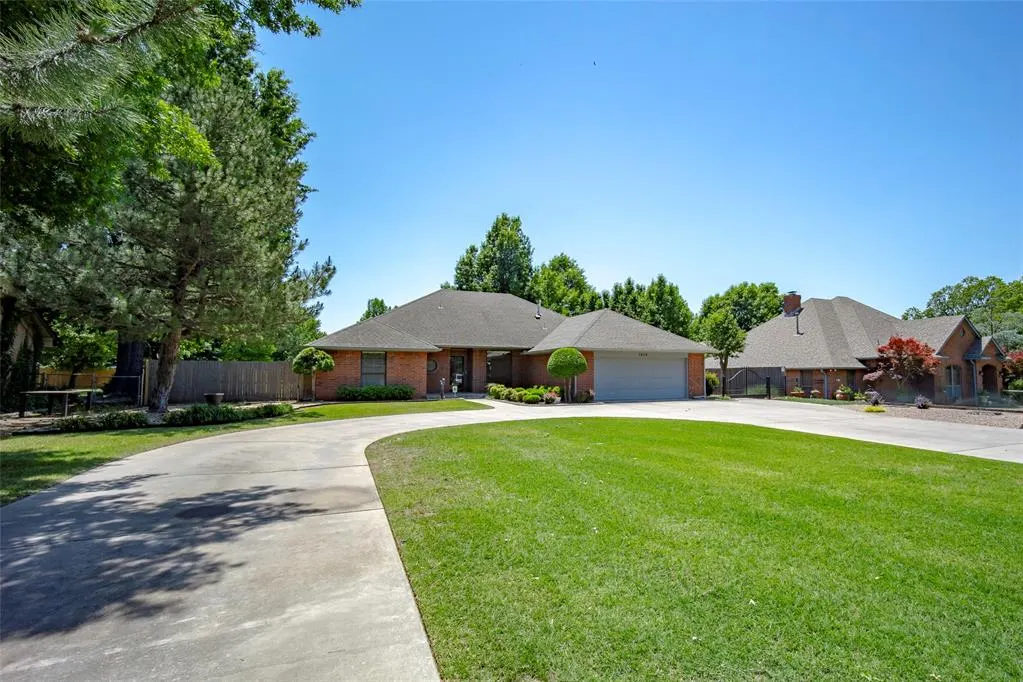Photo 3 — 7824 NW 39th Street, Bethany, OK 73008