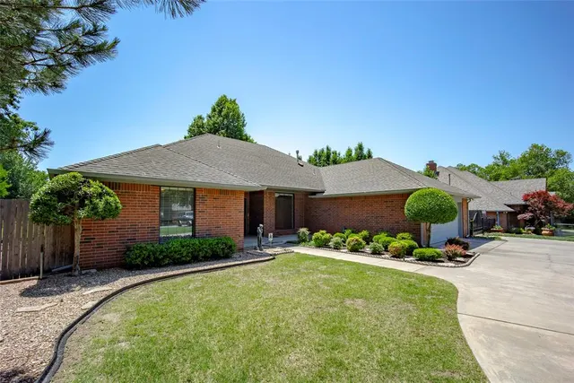 Photo 4 — 7824 NW 39th Street, Bethany, OK 73008