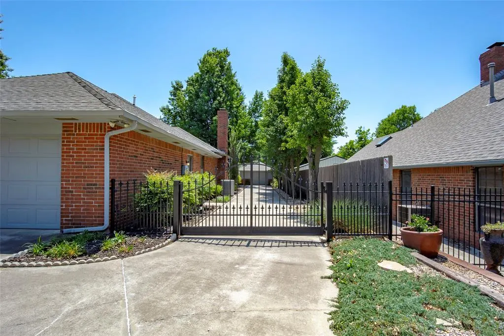 Photo 6 — 7824 NW 39th Street, Bethany, OK 73008