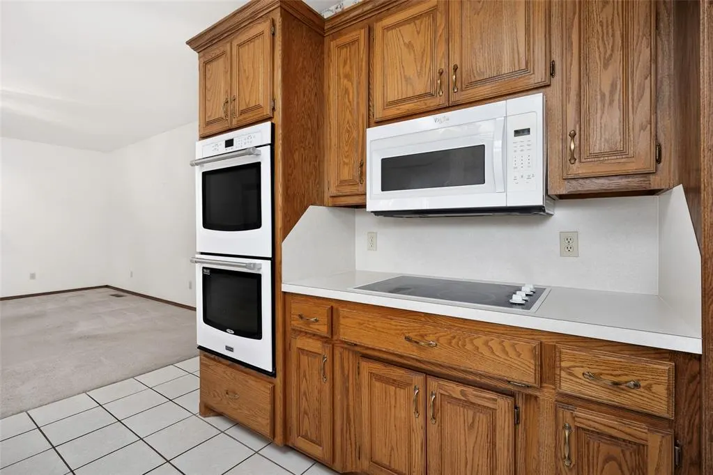 Photo 14 — 7824 NW 39th Street, Bethany, OK 73008