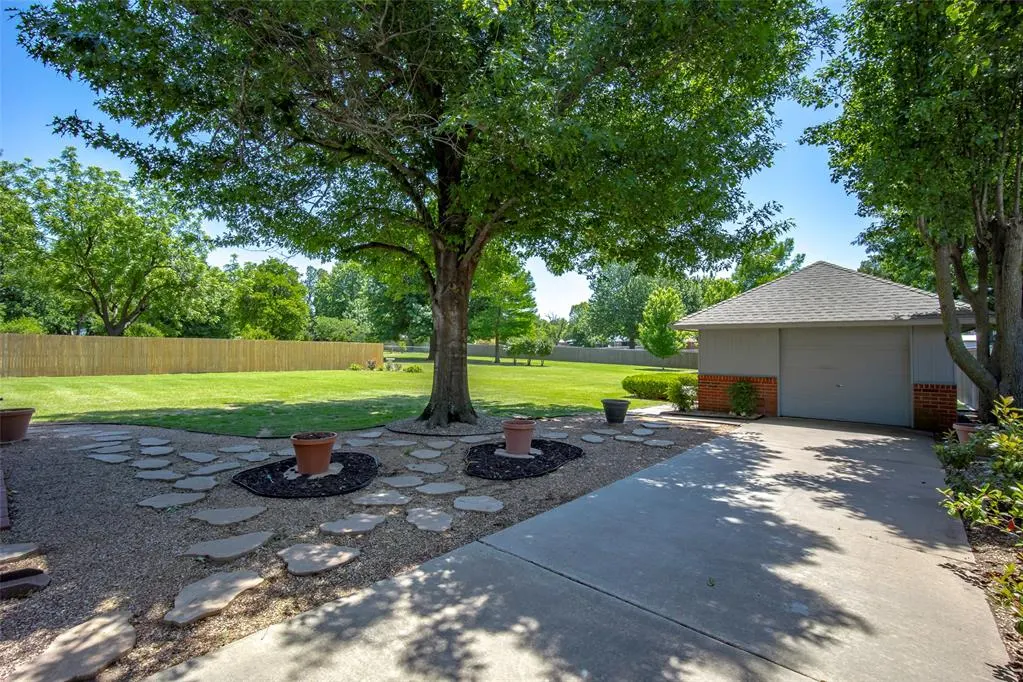 Photo 30 — 7824 NW 39th Street, Bethany, OK 73008