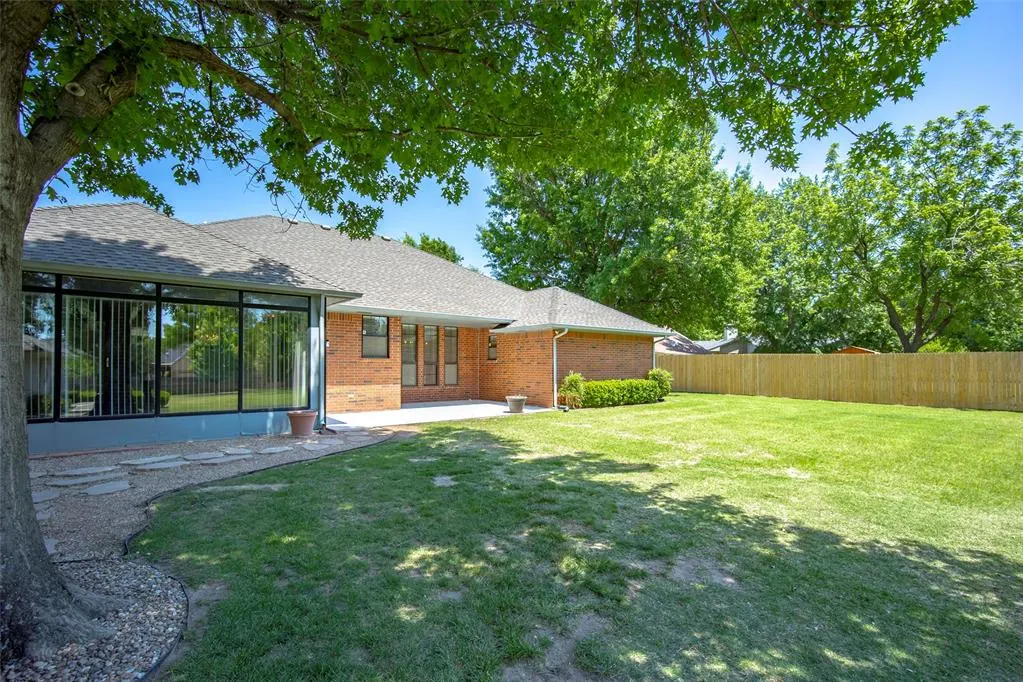 Photo 31 — 7824 NW 39th Street, Bethany, OK 73008