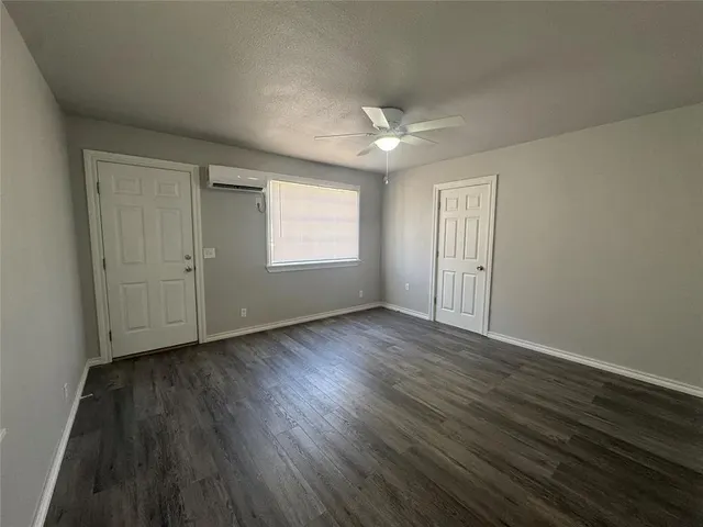 Photo 2 — 605 S 13th Street, Chickasha, OK 73018