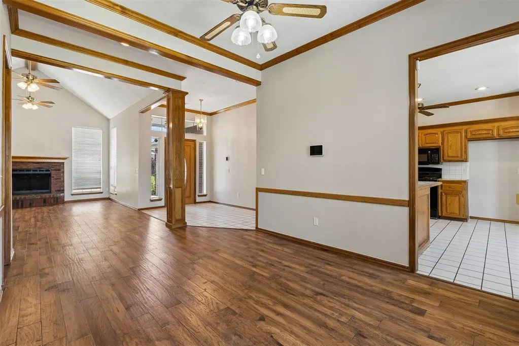 Photo 5 — 10537 Peacock Circle, Oklahoma City, OK 73130