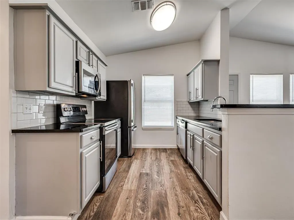 Photo 9 — 1705 NW 145th Street, Edmond, OK 73013