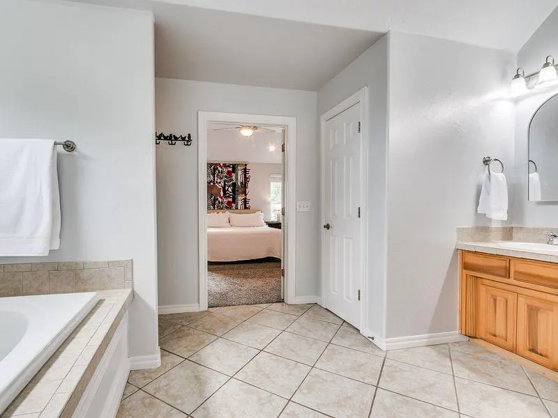 Photo 23 — 524 Celtic Court, Edmond, OK 73025