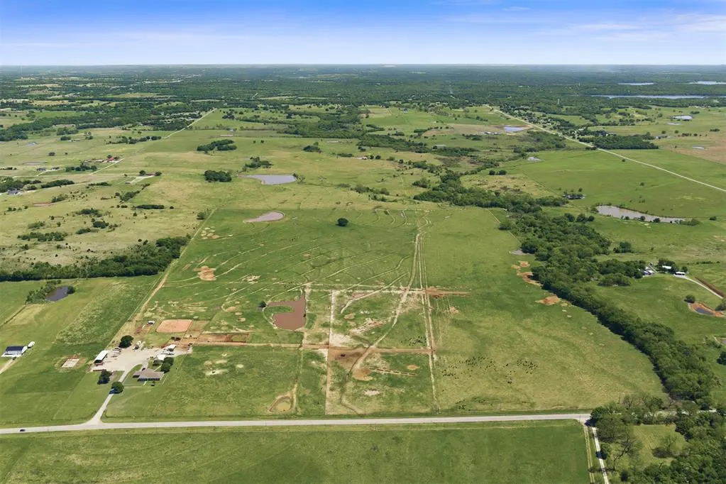 Photo 3 — Fairview Road 12, Davis, OK 73030