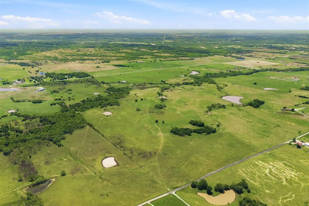 Photo 15 — Fairview Road 12, Davis, OK 73030