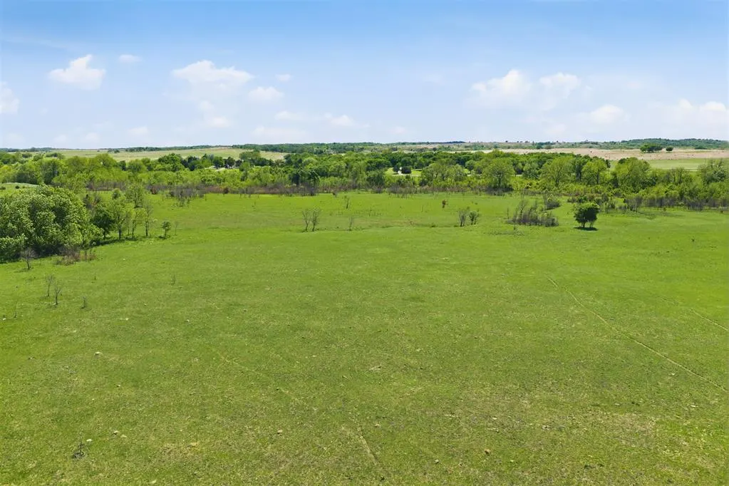 Photo 20 — Fairview Road 12, Davis, OK 73030