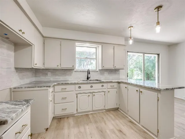 Photo 2 — 5408 S Monte Drive, Oklahoma City, OK 73119