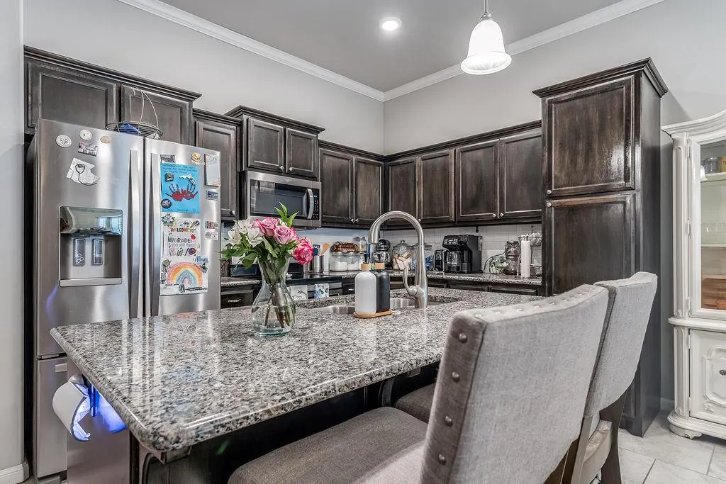 Photo 21 — 910 Brookhollow Drive, Chickasha, OK 73018