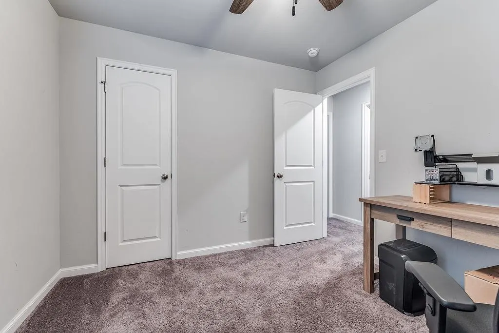 Photo 22 — 910 Brookhollow Drive, Chickasha, OK 73018