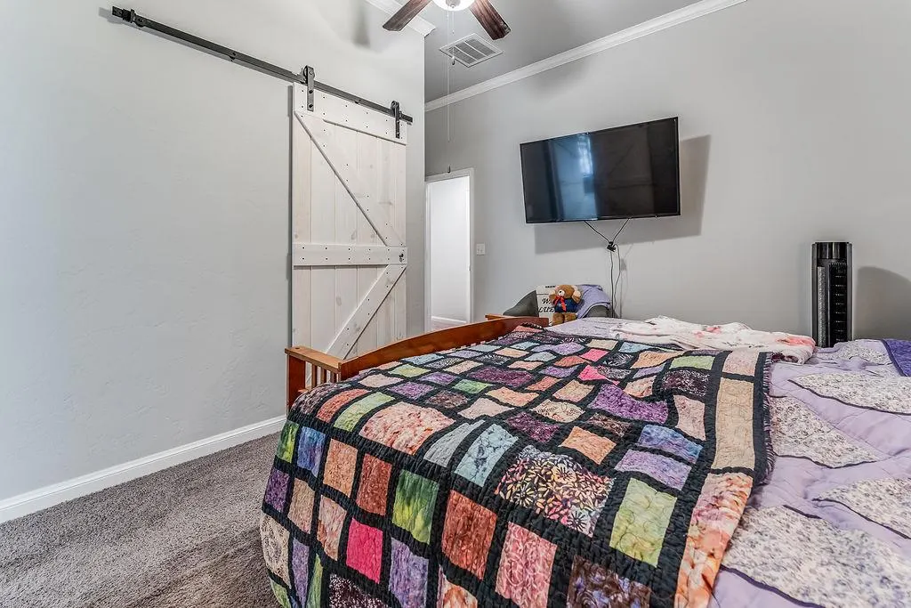 Photo 27 — 910 Brookhollow Drive, Chickasha, OK 73018