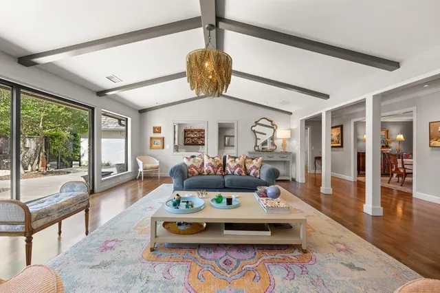 Photo 4 — 1401 Glenbrook Drive, Oklahoma City, OK 73118