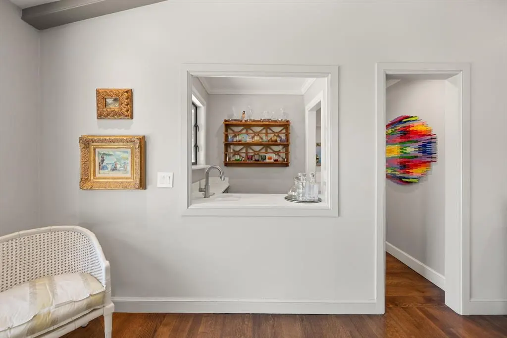 Photo 7 — 1401 Glenbrook Drive, Oklahoma City, OK 73118