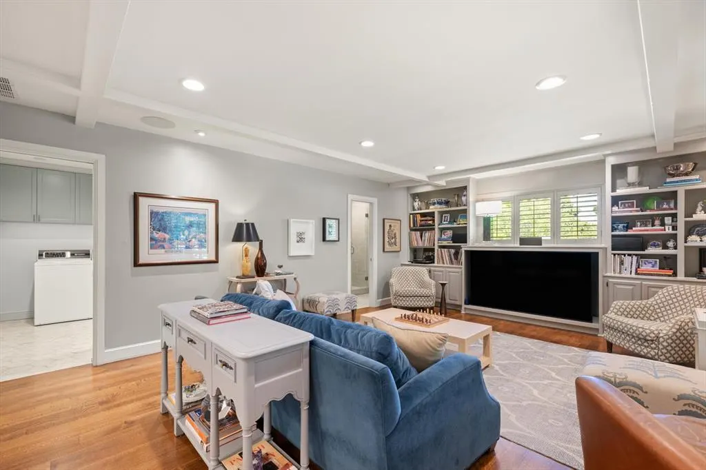 Photo 22 — 1401 Glenbrook Drive, Oklahoma City, OK 73118