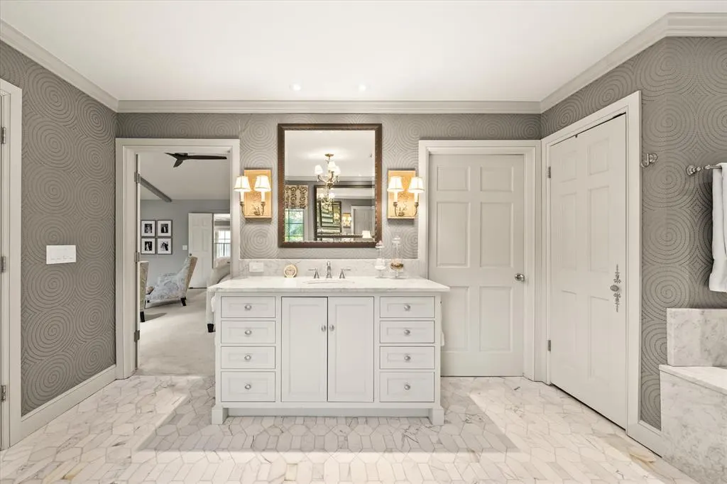 Photo 31 — 1401 Glenbrook Drive, Oklahoma City, OK 73118