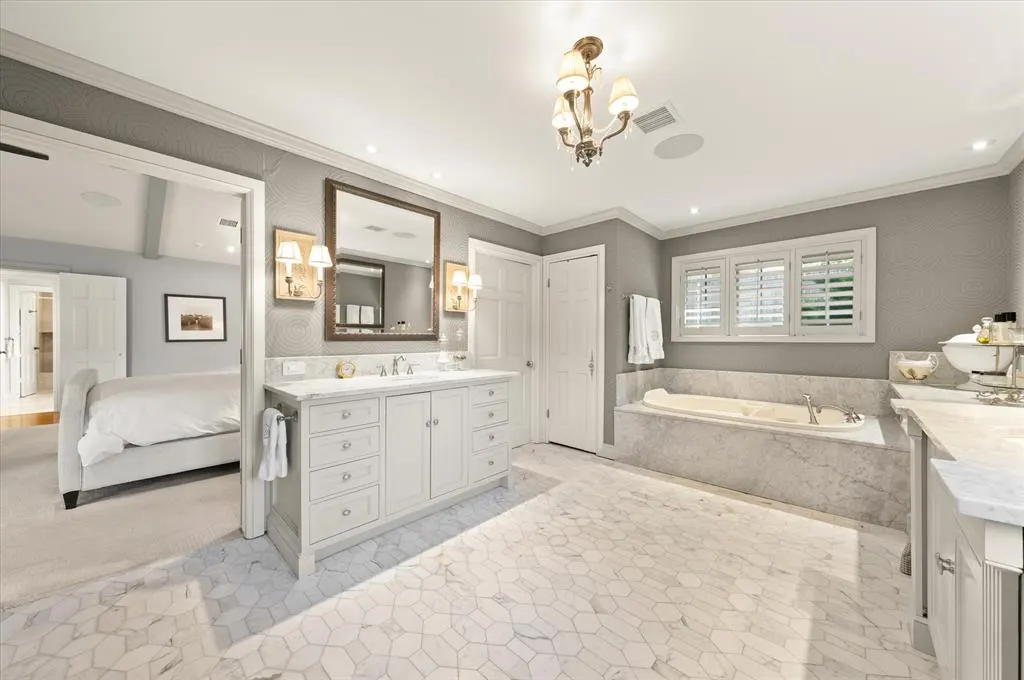 Photo 33 — 1401 Glenbrook Drive, Oklahoma City, OK 73118