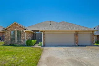 Sold home at 904 NE 25th Court