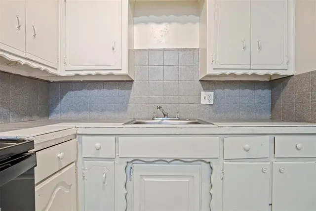Photo 7 — 218 SE 44th Street, Oklahoma City, OK 73129