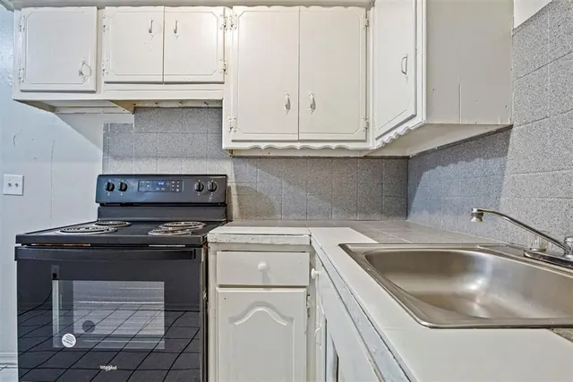 Photo 8 — 218 SE 44th Street, Oklahoma City, OK 73129