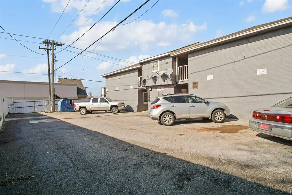 Photo 15 — 218 SE 44th Street, Oklahoma City, OK 73129
