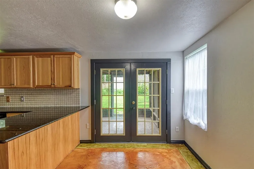 Photo 24 — 717 E Johnson Street, Norman, OK 73071
