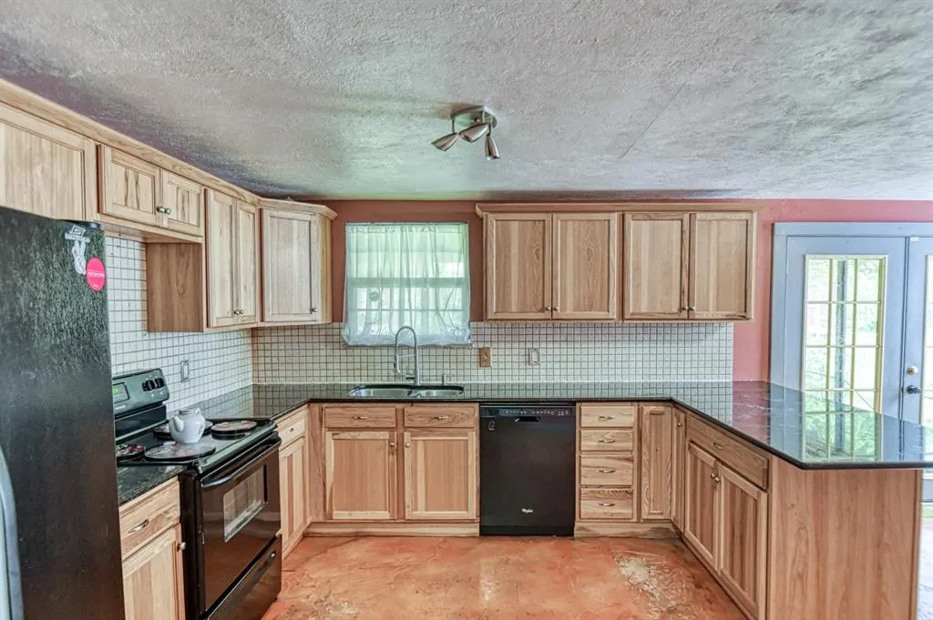 Photo 21 — 717 E Johnson Street, Norman, OK 73071