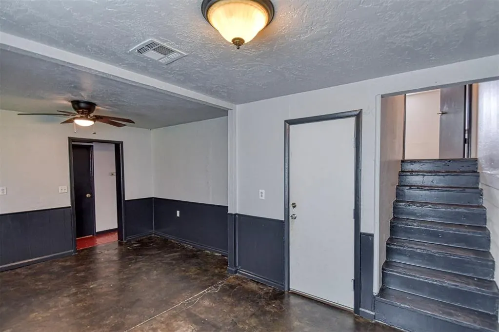 Photo 31 — 717 E Johnson Street, Norman, OK 73071