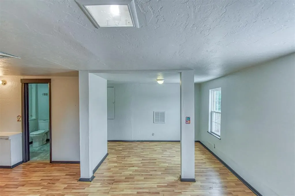 Photo 32 — 717 E Johnson Street, Norman, OK 73071