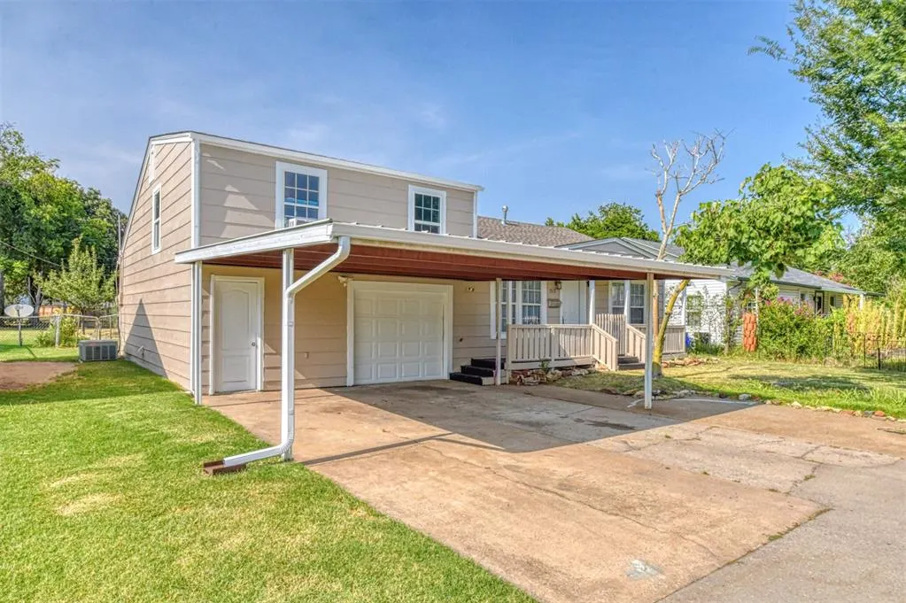 Photo 3 — 717 E Johnson Street, Norman, OK 73071