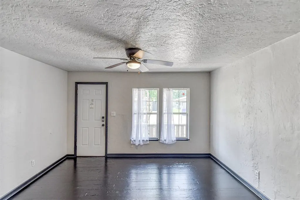 Photo 8 — 717 E Johnson Street, Norman, OK 73071