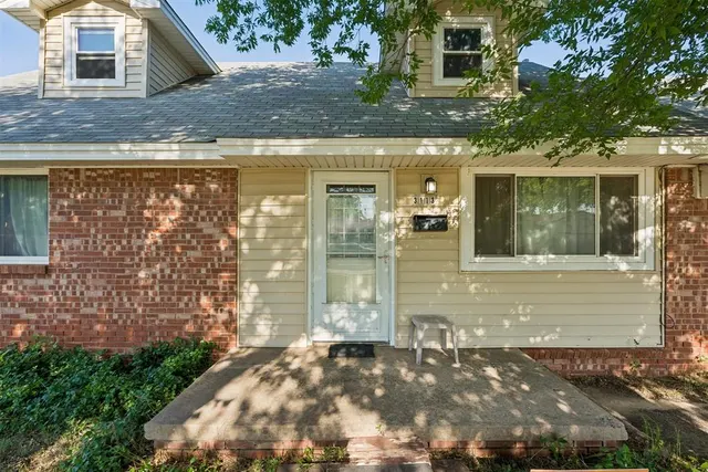 Photo 2 — 3113 N Warren Avenue, Oklahoma City, OK 73112