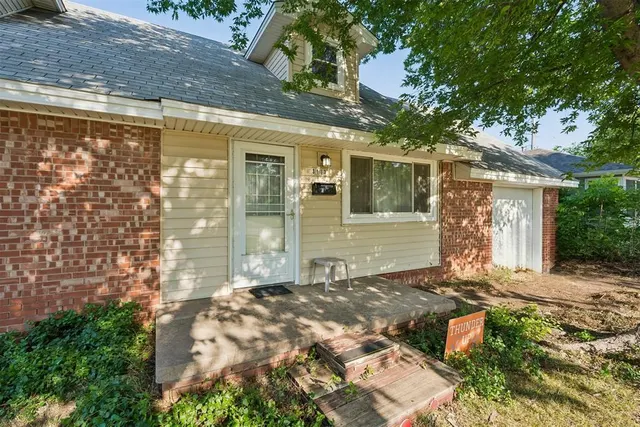 Photo 3 — 3113 N Warren Avenue, Oklahoma City, OK 73112