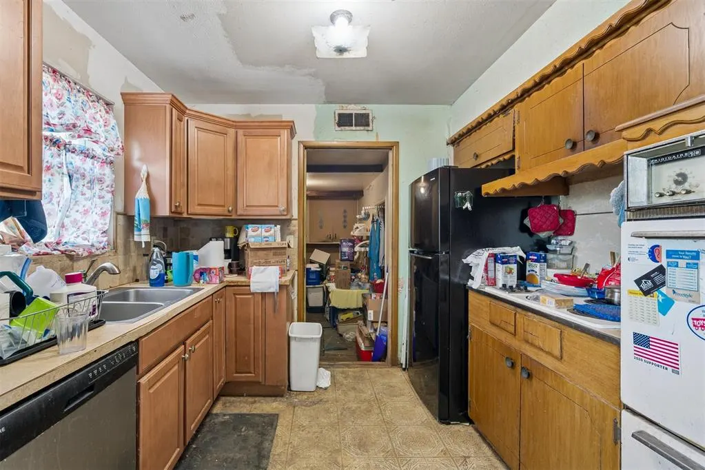 Photo 10 — 3113 N Warren Avenue, Oklahoma City, OK 73112