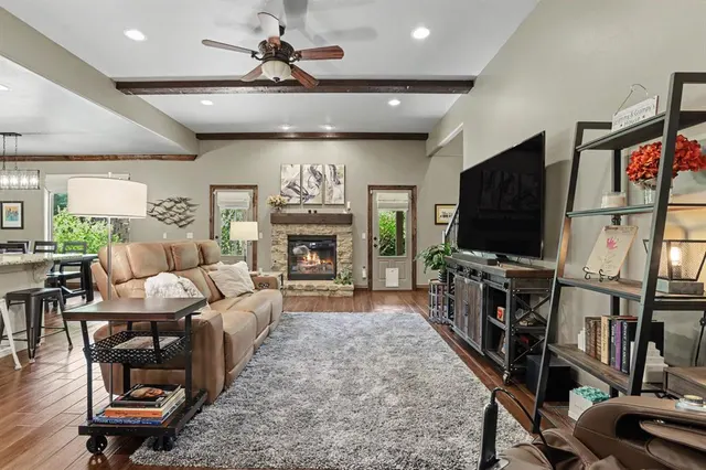 Photo 3 — 937 Villas Creek Drive, Edmond, OK 73003
