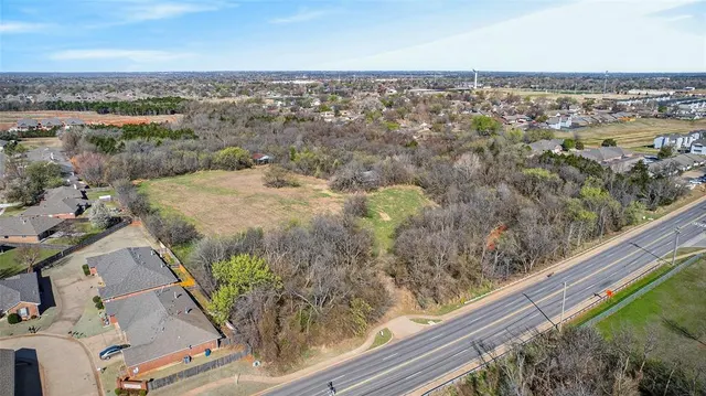 Photo 8 — 0 N Kelly Avenue Tract 2, Edmond, OK 73003
