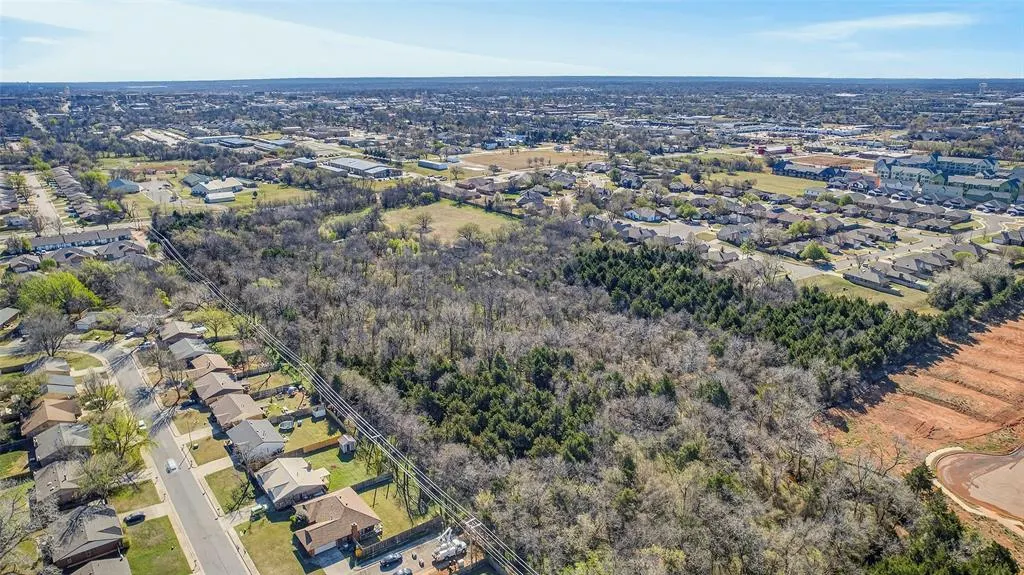 Photo 10 — 0 N Kelly Avenue Tract 2, Edmond, OK 73003