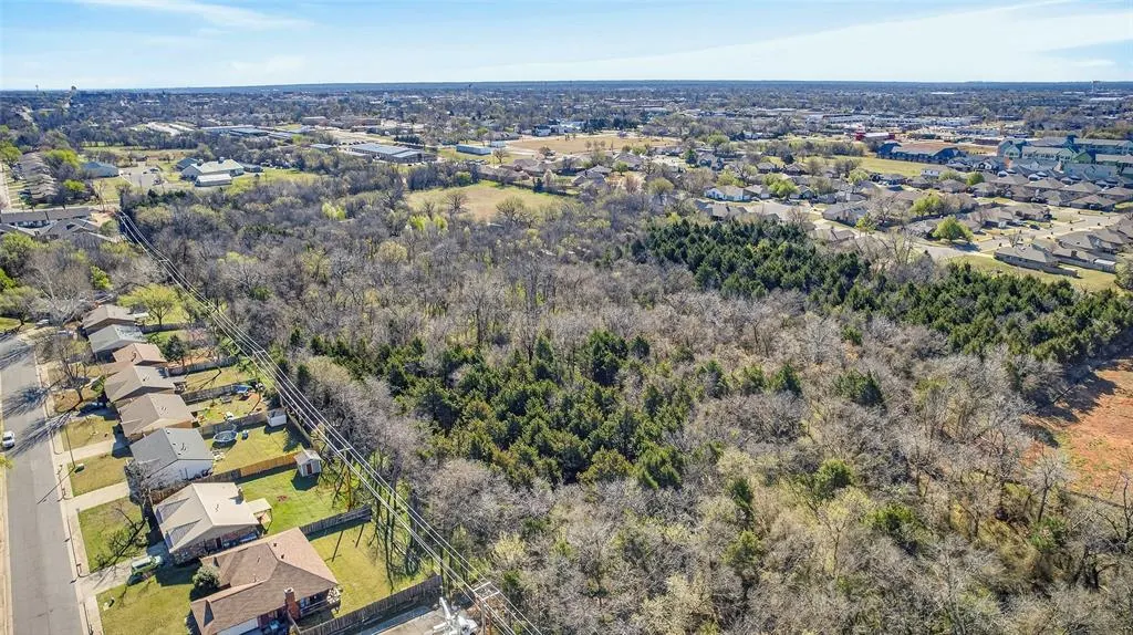 Photo 11 — 0 N Kelly Avenue Tract 2, Edmond, OK 73003