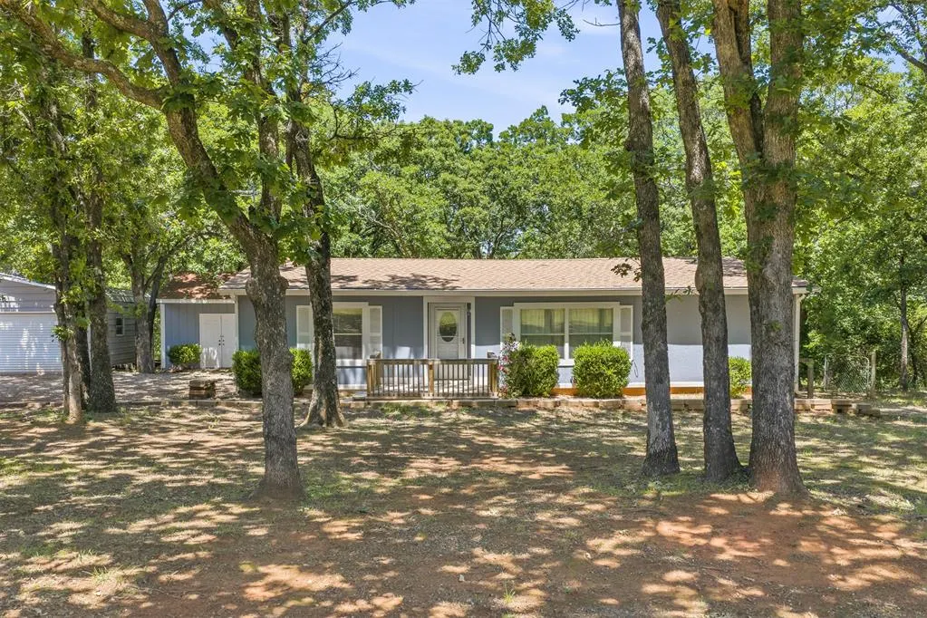 Front exterior — 12351 Willowview, Lexington, OK 73051