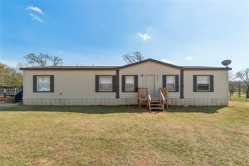 Front exterior — 10250 E Post Oak Road, Noble, OK 73068