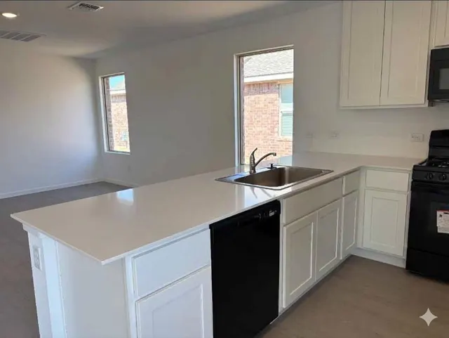Photo 3 — 9220 SW 19th Street, Oklahoma City, OK 73128