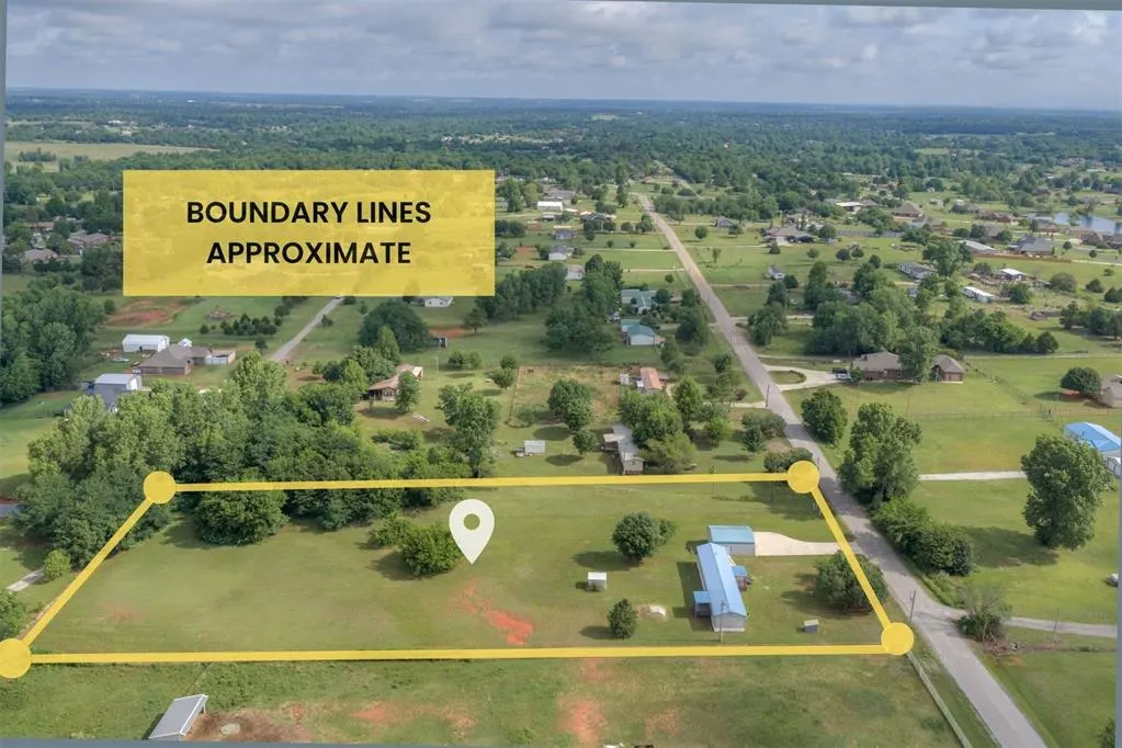 Photo 3 — 1040 County Street 2977, Blanchard, OK 73010